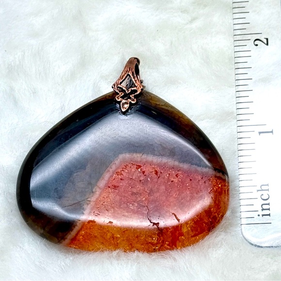 Unisex Agate Stone Pendant (Stone Statements) - Picture 8 of 9
